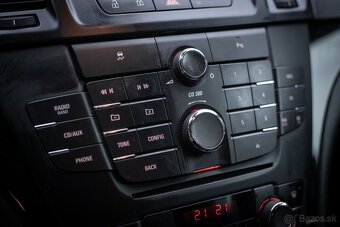 Opel Insignia ST 96kW - 16