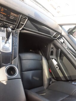 Porsche Panamera - 16