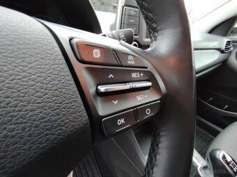 Hyundai i30 cw 1.6crdi SK 1.maj. - 16