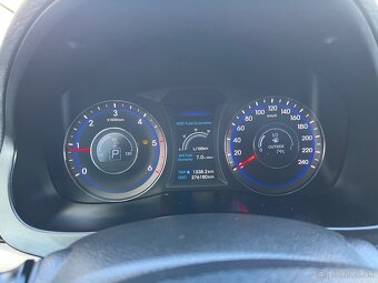 Hyundai i40 - 16