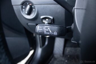 Škoda Octavia Combi 2.0 TDI Ambition DSG Black - 16