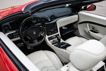 Maserati GranCabrio 4,7 V8 Ferrari motor, SK značky - 16