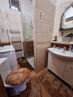 - - - VÝRAZNE ZNÍŽENÁ CENA - - - Rodinný dom s dielňou v Dol - 16