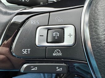 VW Passat variant 2,0 TDI 110kW - 16