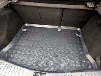 Predám Ford Focus 2 Ghia - 1.8TDCi 85kW - PO SERVISOCH - 16