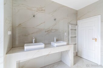 BEDES | novostavba 182m2, pozemok 659m2, 3x terasa, garáž - 16