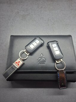 Mitsubishi Outlander 2.0 PHEV 4x4 - 16