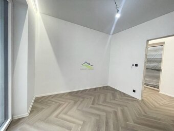 LUXUSNÁ Moderná NOVOSTAVBA v stave Štandard pod Hrádkom - 16