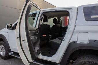 Mitsubishi L200 2.4 DI-D Double Cab 4WD - 16