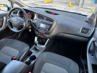 Kia Ceed SW 1.6CRDi 2017 136ps SK Auto Top stav - 16