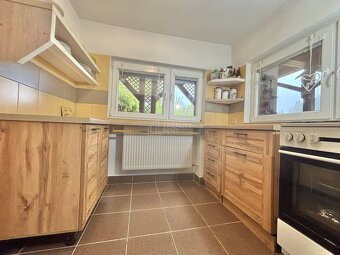 Na predaj jedinečné rodinné sídlo v prekrásnej prírode obce  - 16