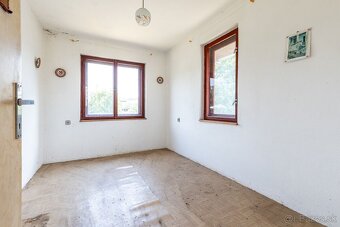 Stavebný pozemok s chatou v obľúbenej obci Rozhanovce - 16