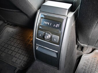 Škoda Superb 2.0 TDI CR 140k Elegance - 16