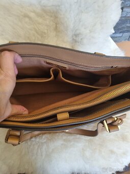 Kabelka Tory Burch Robinson Small Tote Bag - 16