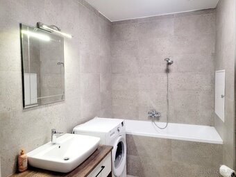 Predám 2-izbový byt v bytovom dome Cross - 16