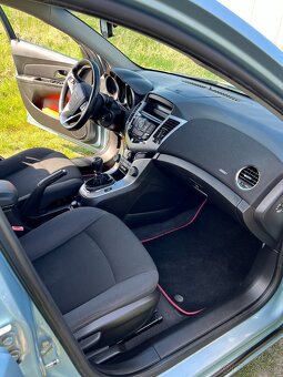 Predám Chevrolet Cruze 1,8 - 16