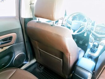 Predam Chevrolet Cruze SW - 16