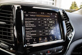 Jeep Cherokee 2.2 Diesel 143kW A/T 4x4 Koža, Odpočet DPH - 16