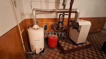 Veľký rodinný dom s úžitkovou plochou 330 m2, postavený... - 16