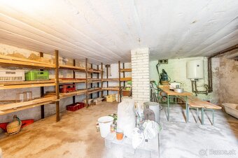 ZNÍŽENÁ CENA Chata na slnečnom 20 árovom pozemku v obci Veľ - 16