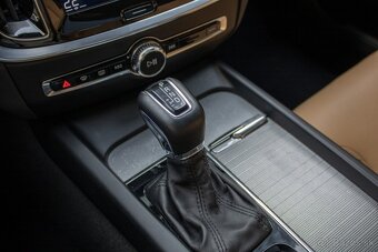 Volvo V60 D3 Inscription A/T - 16