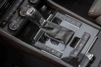 Škoda Superb 2.0 TDI 140kW Laurin&Klement DSG EU6 - 16