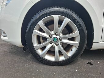 Škoda Superb II kombi 2.0TDi 103kW,DSG,senzory - 16