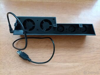 Playstation 4 - 16
