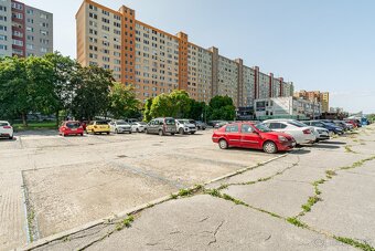 Na predaj | 2 izbový byt, Petržalka - Holíčska ul. - 16