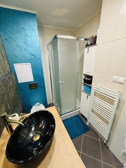 Na predaj zariadený 2i byt v centre mesta Malacky. - 16