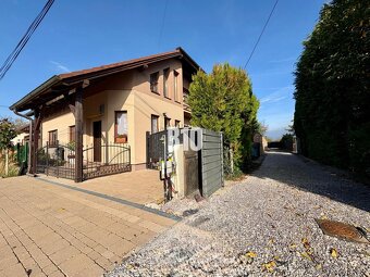 Tichá ulička - priestranný RD - krásny pozemok - 16