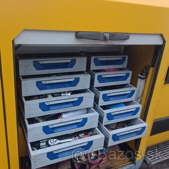 Odtahový špeciál Iveco Daily 65C18 rv, 2008 - 130kw - 16