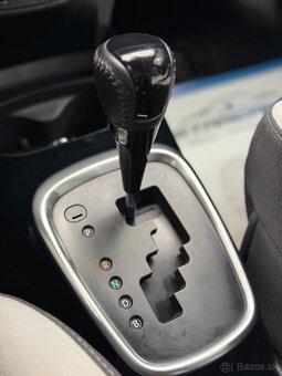 Toyota Yaris 1.5 HSD Hybrid Selection E-CVT - 16