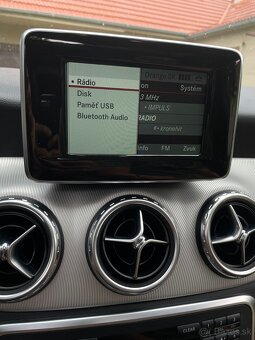 Mercedes-Benz GLA 220d 4MATIC A/T- Ser. história, SR vozidlo - 16