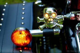 Suzuki Intruder 800 - 16