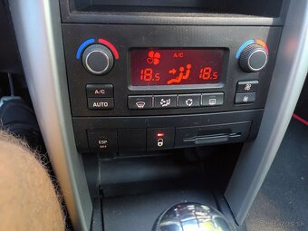 Peugeot 207 1.4 HDi – 2012 – Hatchback 5d - 16