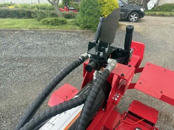 Štiepačka dreva 50T - 16