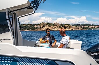 QUICKSILVER 705 PILOTHOUSE + MERCURY F 150 EFI EXLPT - 16