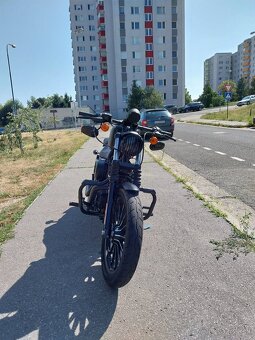 Harley Davidson Sportster Iron 883 - 16