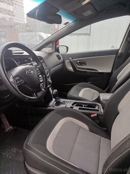 Kia ceed sw - 16