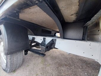 Predam 6miestny valnik do 3.5t kategória N1 Ford Transit - 16