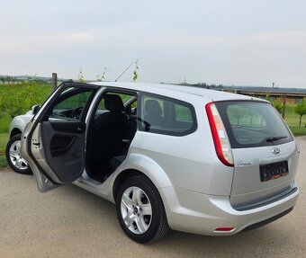 Ford Focus 1.6 16V 74KW/101 koní R.V.03/2011 - 16