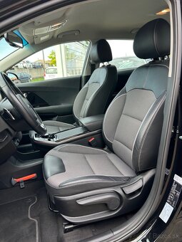 Kia Niro EV 64 kWh Gold facelift - 16