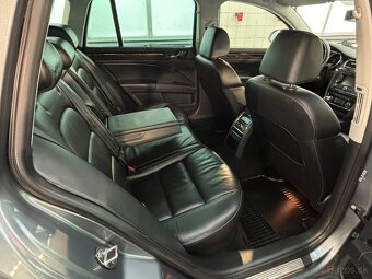 Škoda Superb Combi 1.6 TDI CR DPF Elegance - 16