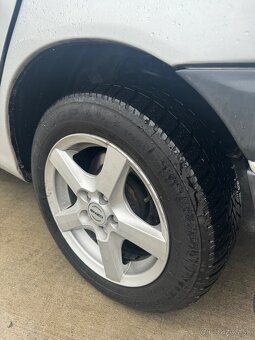 Toyota Avensis 2.0 D-4 - 16