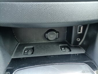 PEUGEOT 308 1.2 STYLE - 82 tis. km - 16