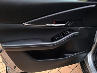 Mazda CX-30 ,2,0 benzín  AUTOMAT - 16