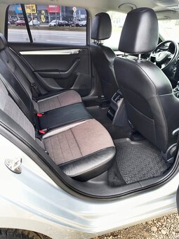 Škoda Octavia Combi 2.0 TDI Business - 16