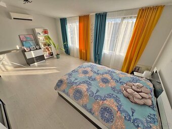 Moderný dvojizbový apartmán v elegantnom komplexe - Slnečné  - 16