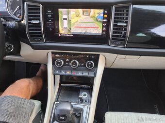 Škoda Kodiaq 1.5 TSI DSG style výbava,kessy,kamera,alu,led, - 16